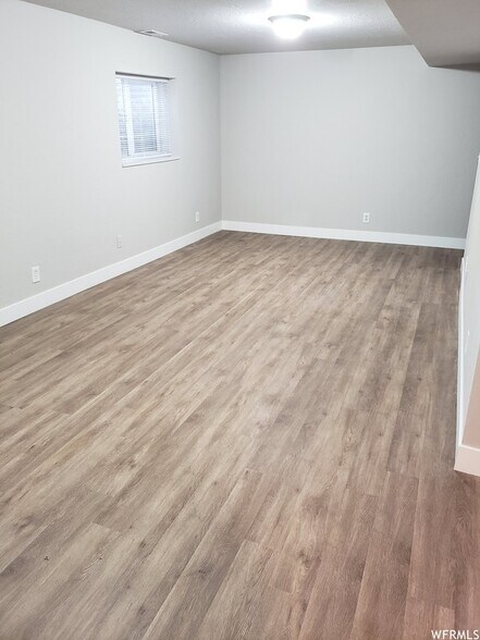 Building Photo - 5484 Bailiff Dr S