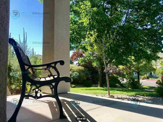 Building Photo - Beautiful 3 bedroom 2 bath house in Sommersett with access to Amenities-Including a clubhouse, re...