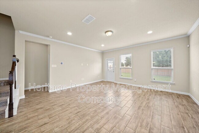 Building Photo - 13207 Frio Parke