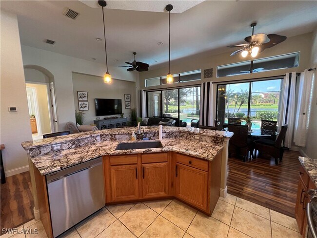 Building Photo - 8670 Mercado Ct