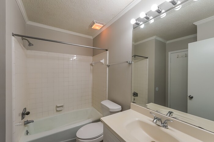 Building Photo - 1855 Satterwhite St