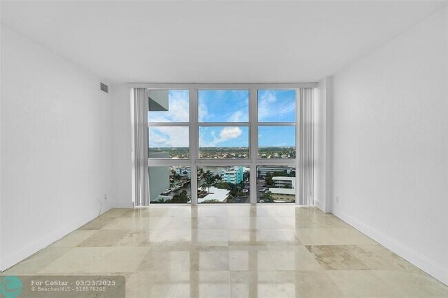 Building Photo - 2841 N Ocean Blvd