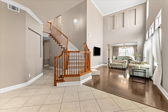 Building Photo - 39 San Tomas Dr