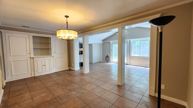 Building Photo - Rare Opportunity In Belle Haven Neighborhood - Yard Work Included in Rent