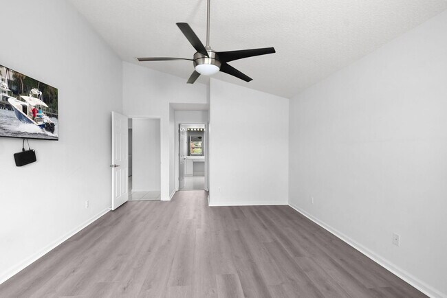 Building Photo - 3058 SE Brierwood Pl