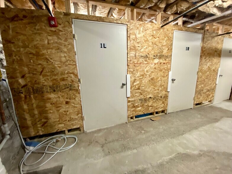 Building Photo - 405 S Huntington Ave