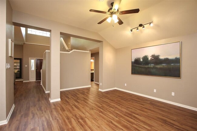 Building Photo - 6 Leaf Trace Ct