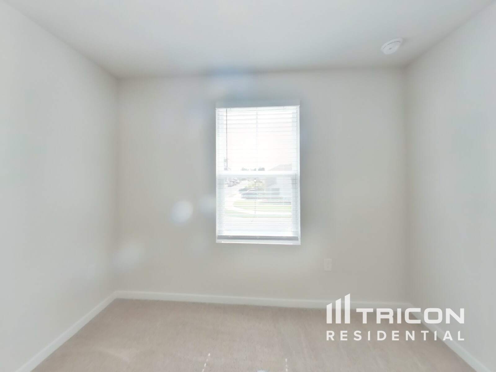 Building Photo - 14934 Macadamia Ln
