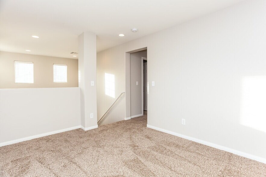 Building Photo - 6434 N Sean Creek St