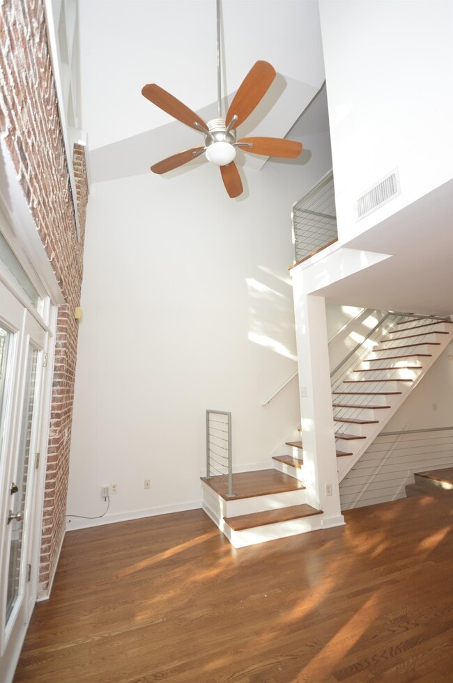 Building Photo - 142 Moreland Ave SE