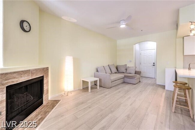 Building Photo - 7167 S Durango Dr