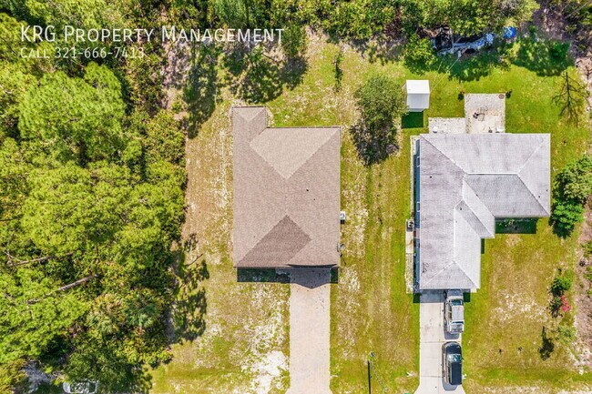 Building Photo - 3020 N Lakewood Rd