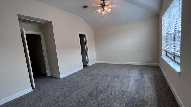 Building Photo - 2710 Hullsmith Dr