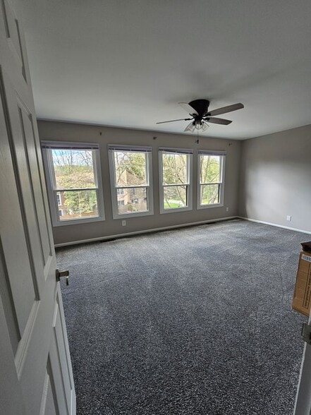 Building Photo - 65 Winged Foot Dr