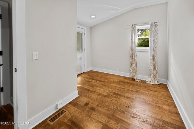 Building Photo - 605 Ocean Gate Ave