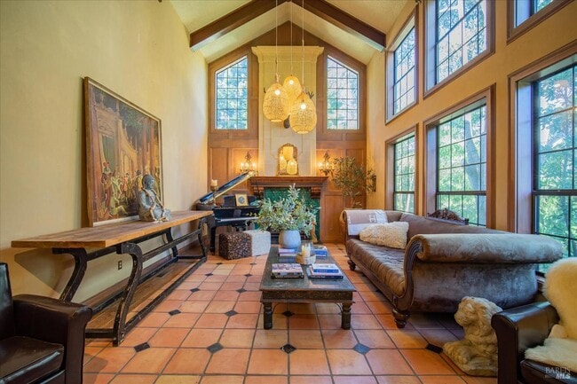 Building Photo - 1412 Quail Ct