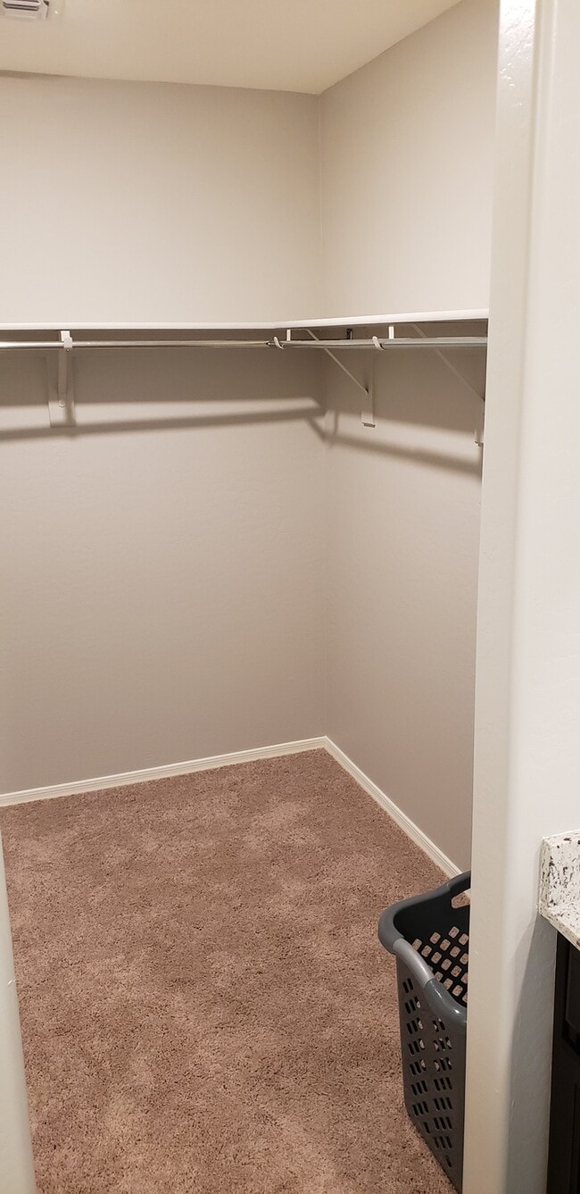 Building Photo - Beautifully upgraded home in Mission Ranch.