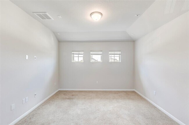 Building Photo - 425 Arrowhead Vine St