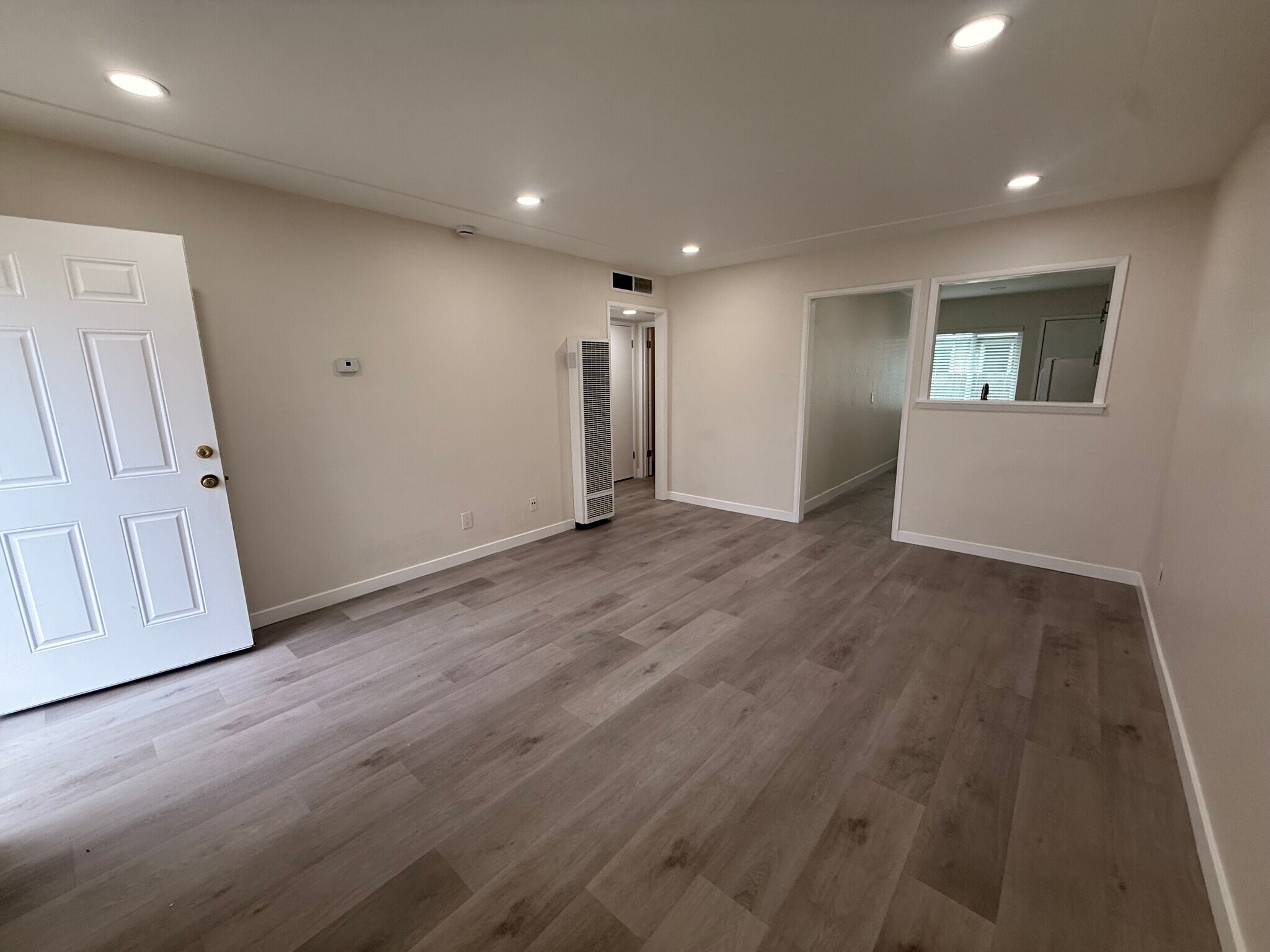 Building Photo - 2904 N 1st St