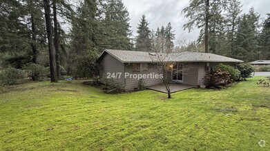 Building Photo - Charming 3BD | 1.5BA - **Lake Oswego**