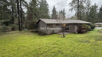 Building Photo - Charming 3BD | 1.5BA - **Lake Oswego**