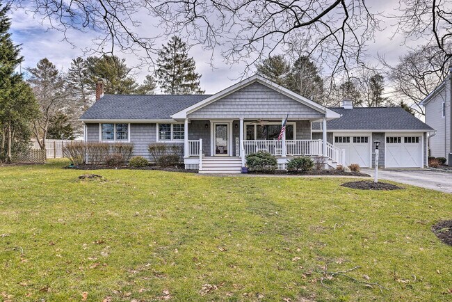 Building Photo - 500 Blossom Bend