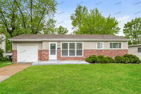 Building Photo - 850 Derhake Rd