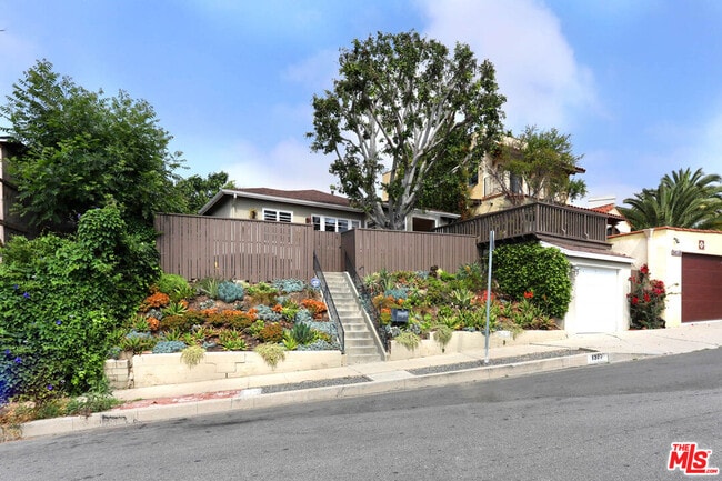 Building Photo - 1337 Westerly Terrace