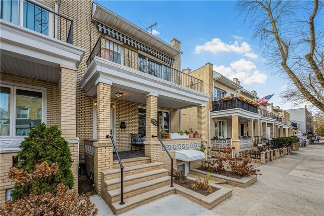 Building Photo - 534 81st St