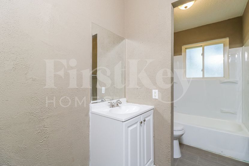 Building Photo - 6722 Champana Ln