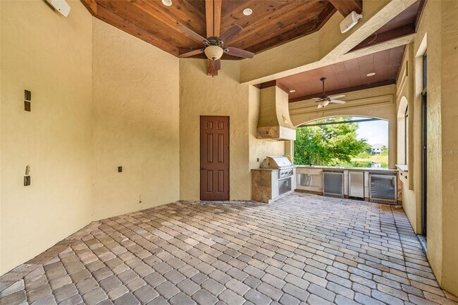 Building Photo - 8402 Lake Burden Cir