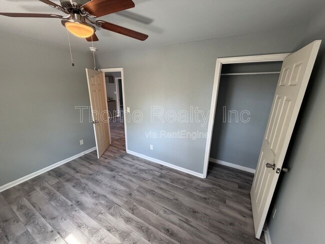 Building Photo - 1129 E Grand Ave