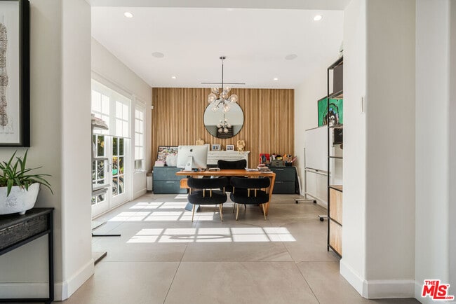 Building Photo - 3880 Prado del Trigo