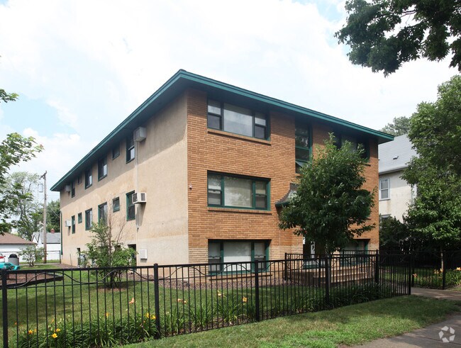 Primary Photo - 3146 Cedar Ave S