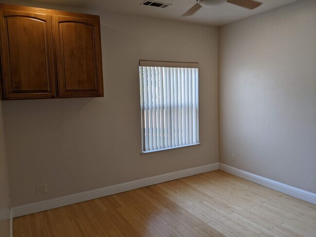 Building Photo - Large custom rural home offering wonderful...