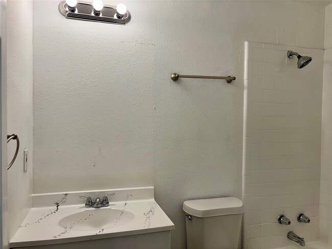 Building Photo - 7211 Orlando St