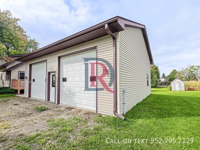 Building Photo - 7250 County Rd 19