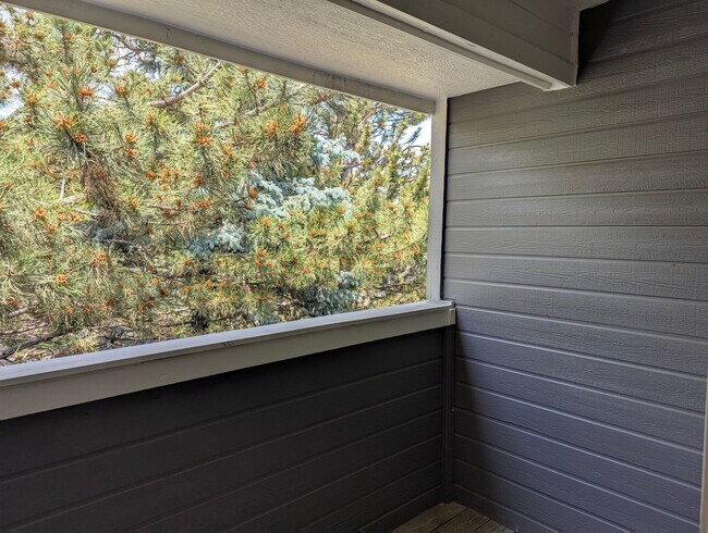 Building Photo - Charming 2BR Condo in Aurora