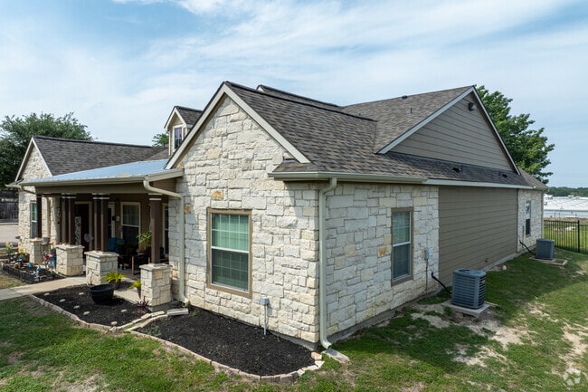 Primary Photo - Tremont Apartment Homes