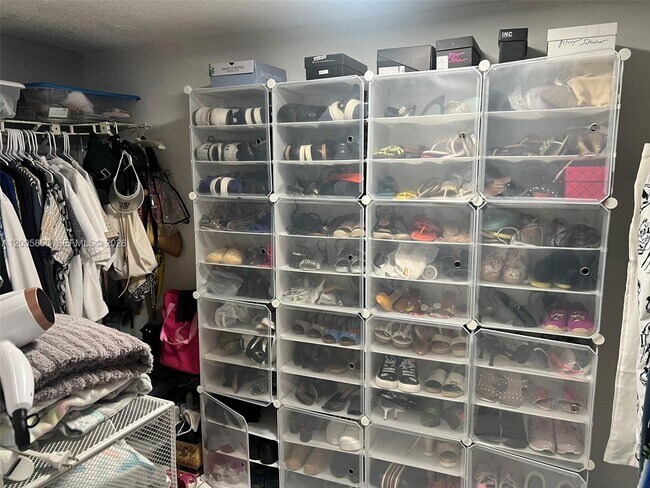 Building Photo - 13240 SW 88th Ln