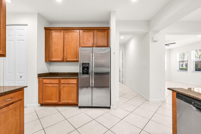 Building Photo - 650 Pacific Grove Dr
