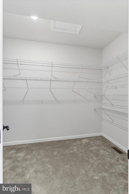 Building Photo - 4 Barton Ave