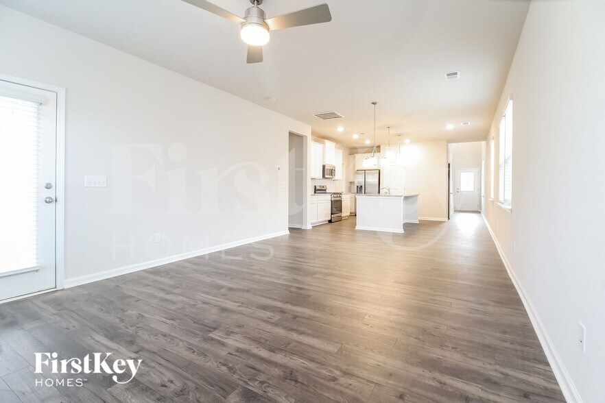 Building Photo - 462 Yoshino Cherry Dr