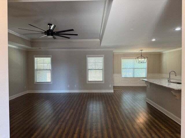 Building Photo - 1215 Seagrove Dr