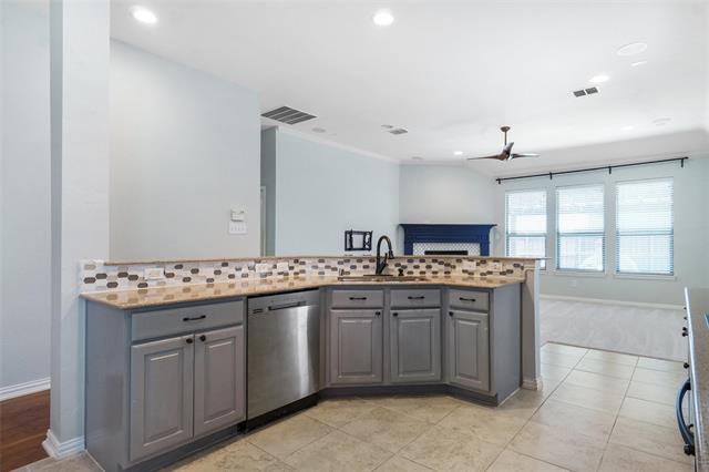 Building Photo - 5920 Pedernales Ridge