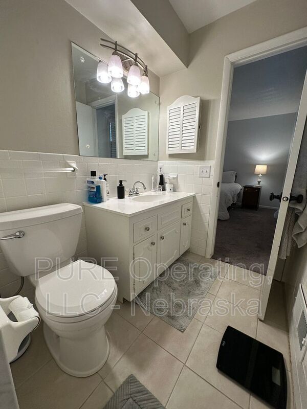 Building Photo - 12904 Marcy St