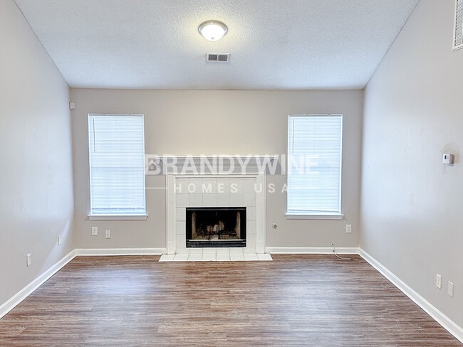 Building Photo - 1414 Waterton Trail