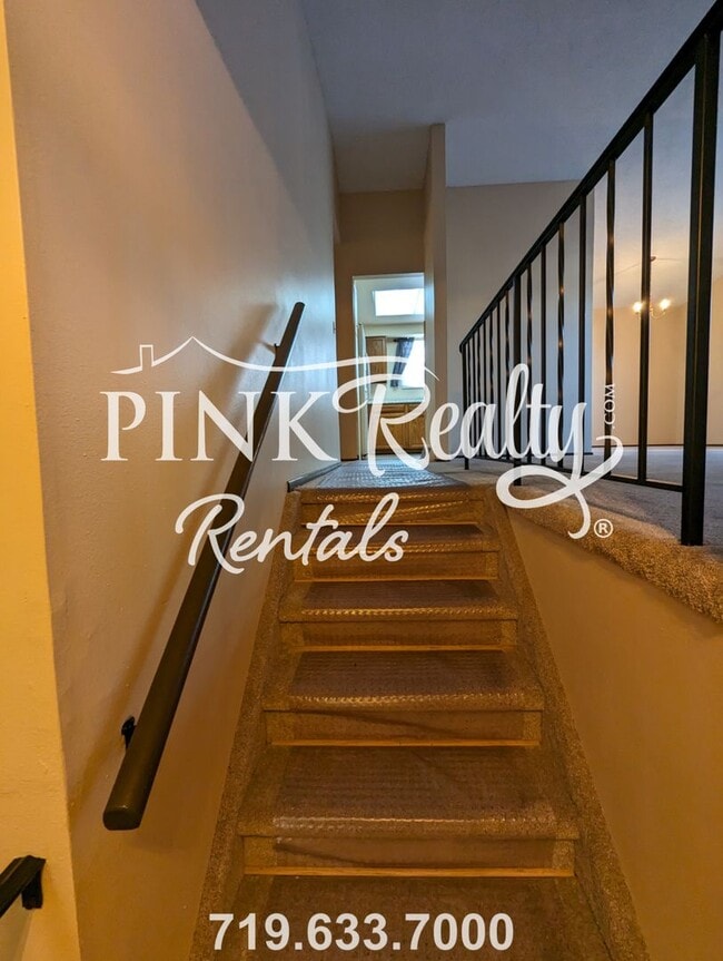 Building Photo - 4025 Cantrell Dr