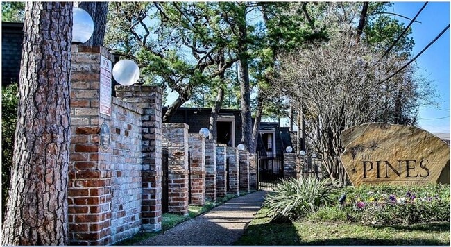 Building Photo - 12633 Memorial Dr