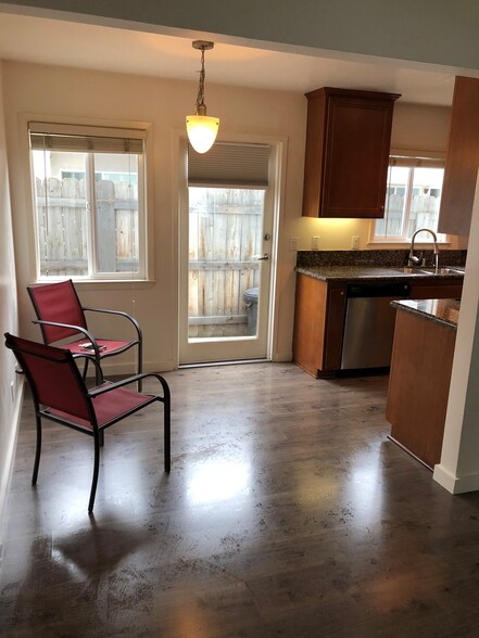 Dining Room & Kitchen - 2020 Diamond St